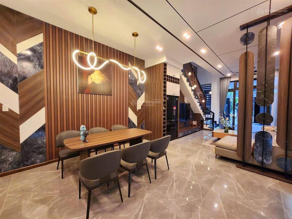 Chính chủ cần bán gấp nhà 1 trệt  2 lầu, 3pn 3wc . bến cát  thới hòa giá 2ty150