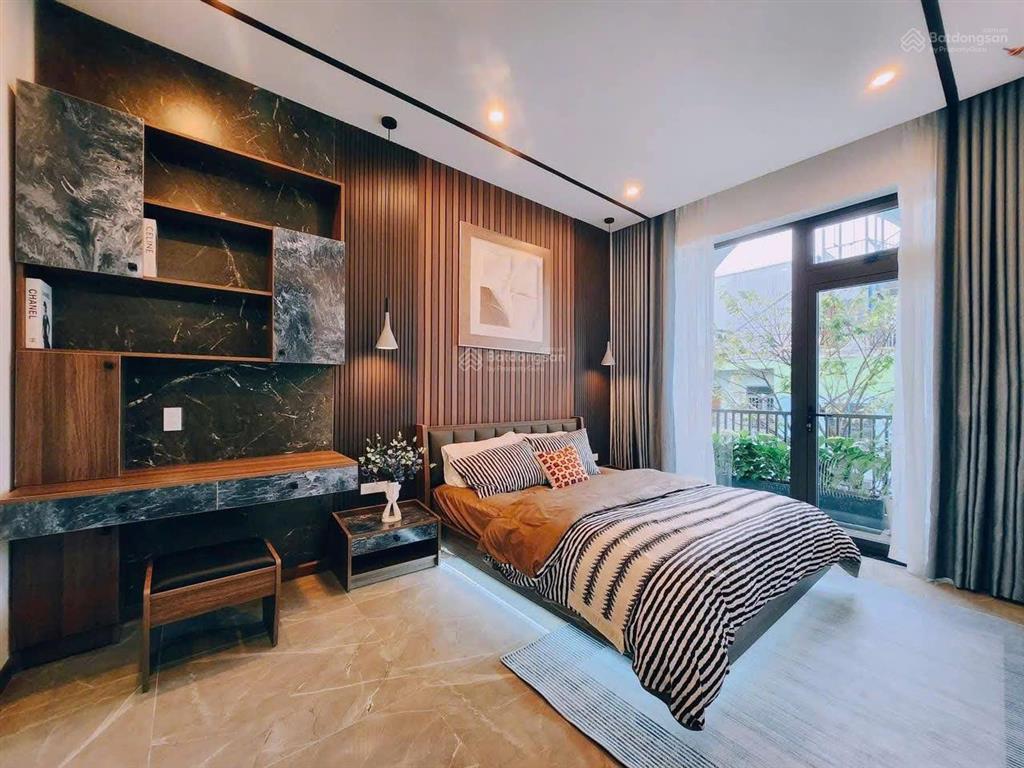 Chính chủ cần bán gấp nhà 1 trệt  2 lầu, 3pn 3wc . bến cát  thới hòa giá 2ty150