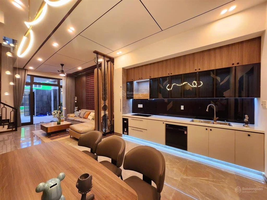 Chính chủ cần bán gấp nhà 1 trệt  2 lầu, 3pn 3wc . bến cát  thới hòa giá 2ty150