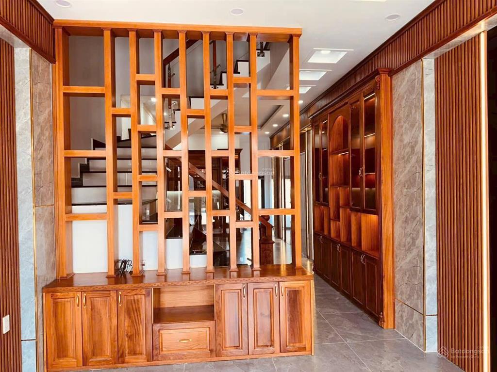 Bán gấp nhà 80m2 tại mỹ phước 4  đh việt đức