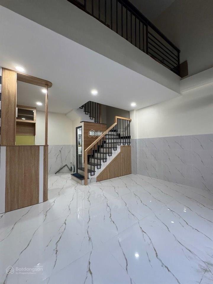 Bán nhà 4 tầng chu văn an  ngay học viện cán bộ  hxh ngang gần 5m  shr vuông vức  nhỉnh 6tỷ tl