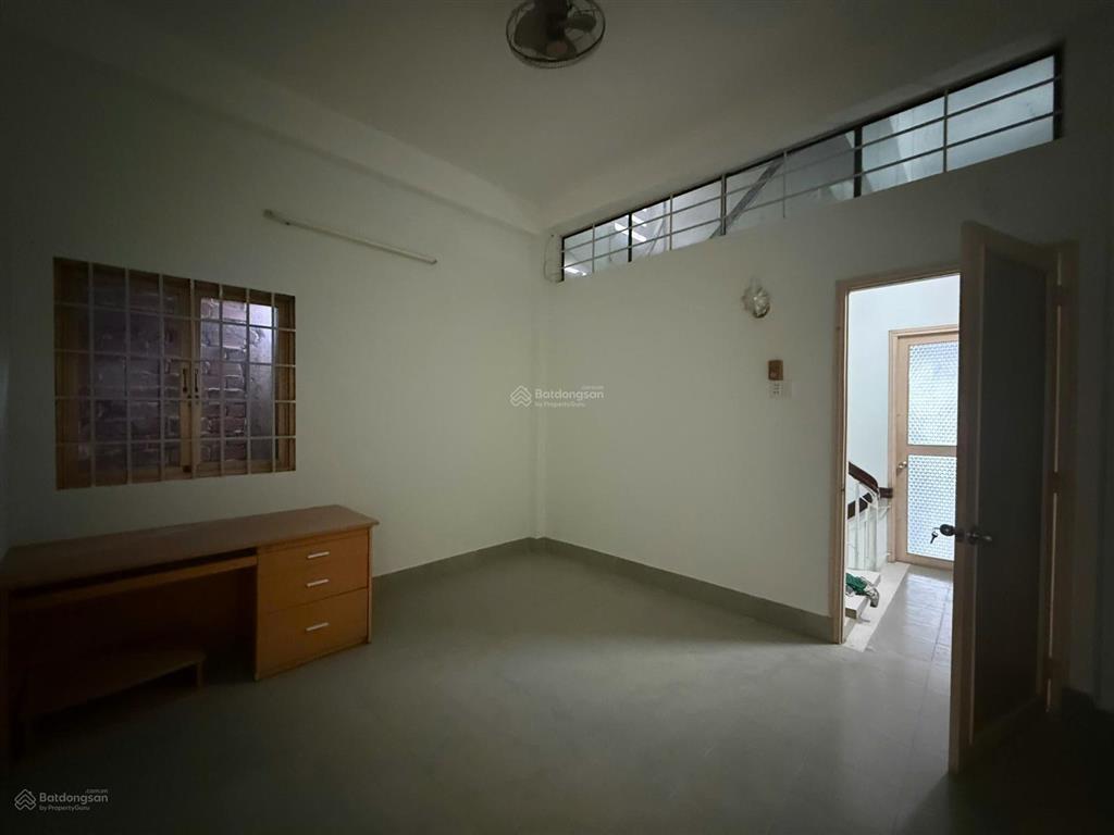 Mt hùng vương p1 mỹ tho vừa kinh doanh vừa nuôi yến, thu 35kg/tháng