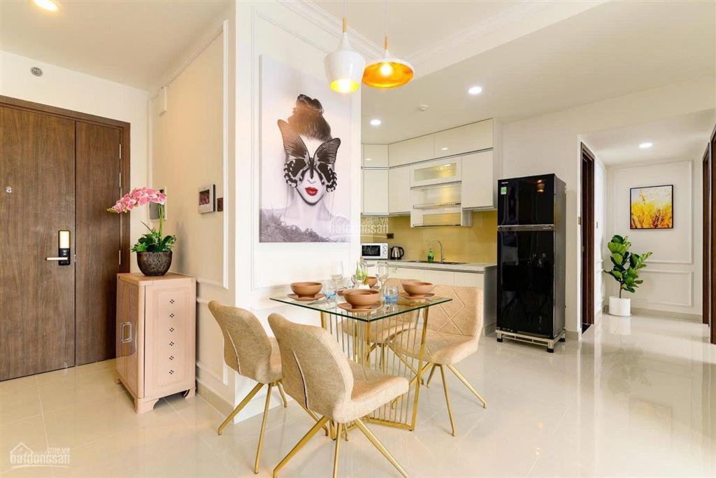 Cần cho thuê nhanh căn hộ 2pn  2wc saigon royal quận 4 giá rẻ.  0909 024 ***