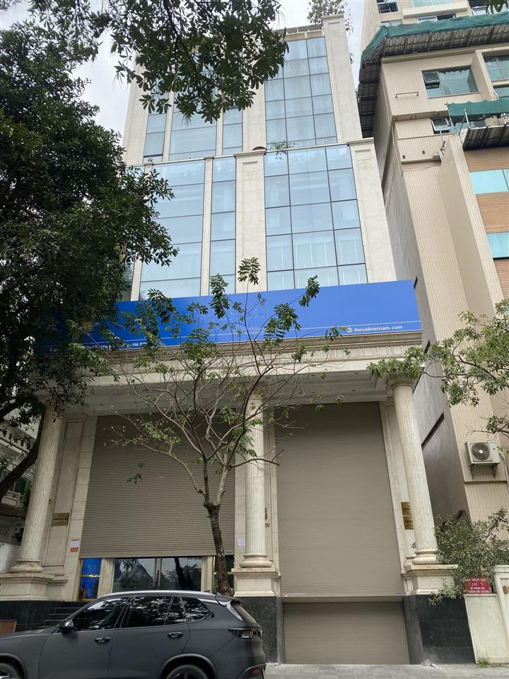 Cho thuê nhà mp tân mai, diện tích 90m2 x 3 tầng, mặt tiền 6,5m, vị trí ngã tư, kinh doanh sạch sẽ