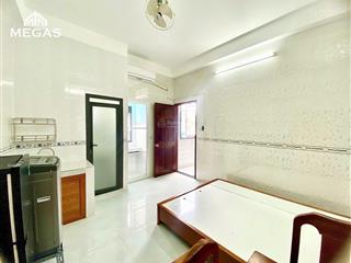 Trống sẵn căn studio tách bếp cửa sổ trời rộng 25m2 nằm ngay cmt8 q3