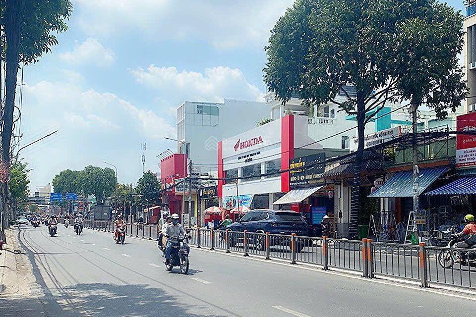 Cho thuê nhà mặt tiền bạch đằng, quận bình thạnh, 27 triệu
