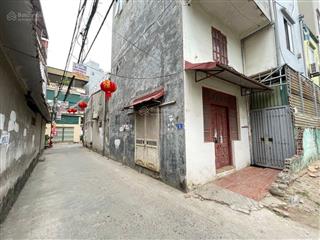 Ngọc thụy  trong đê  oto đỗ cửa  chỉ 2,75 tỉ   tuấn long biên 0969 958 ***