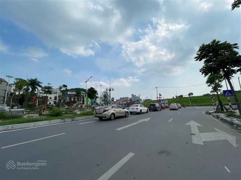 Bán nhà phân lô ngọc thụy vỉa hè 2 thoáng 7 tầng gara ô tô thang máy kinh doanh