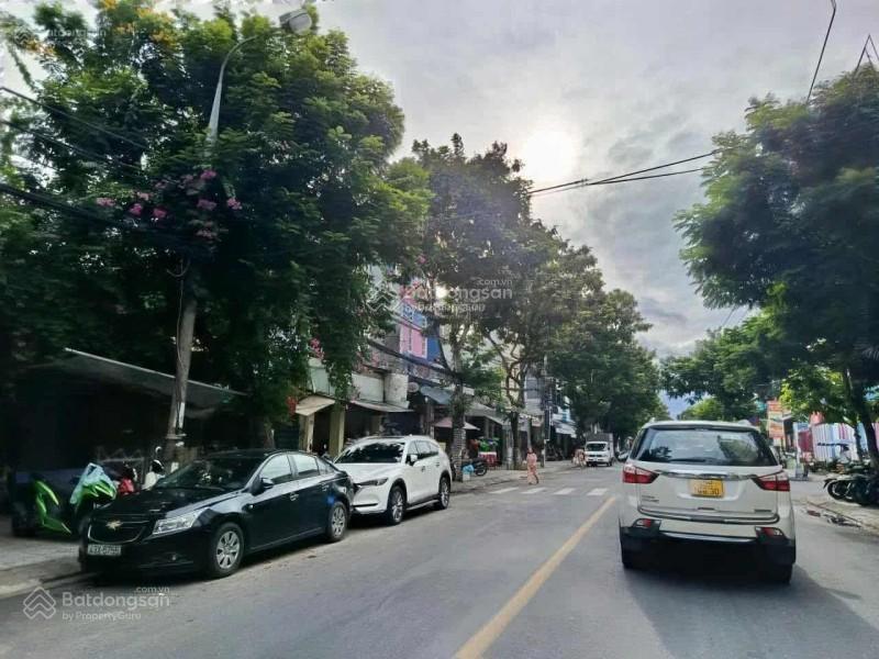 Lô góc mặt tiền cực hiếm  giá chưa tới 2 tỷ  vị trí trung tâm đà nẵng  gần chợ, trường học
