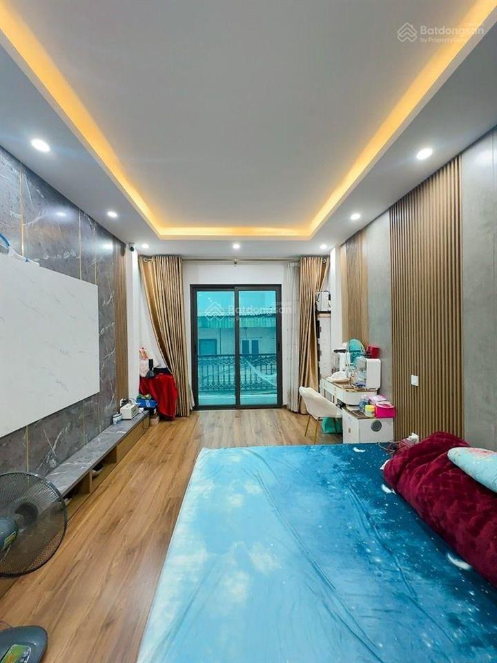 Bán nhà khu 918, sân golf, vỉa hè, gara, thang máy, 40m2, 6 tầng, mặt tiền 3.6m, giá nhỉnh 13 tỷ.