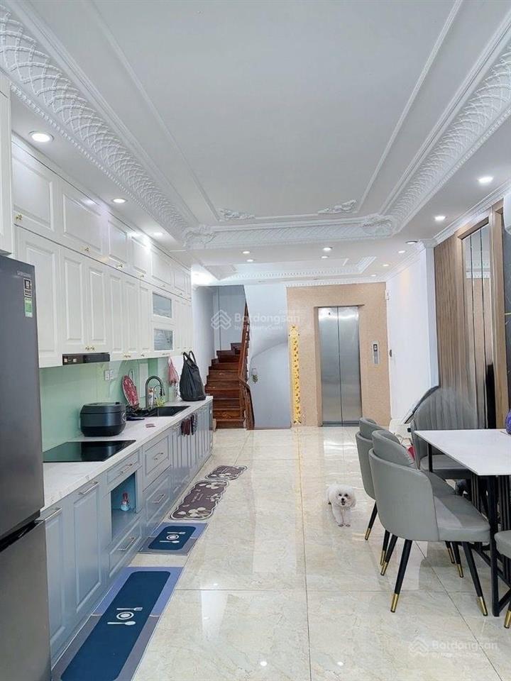 Bán nhà khu 918, sân golf, vỉa hè, gara, thang máy, 40m2, 6 tầng, mặt tiền 3.6m, giá nhỉnh 13 tỷ.