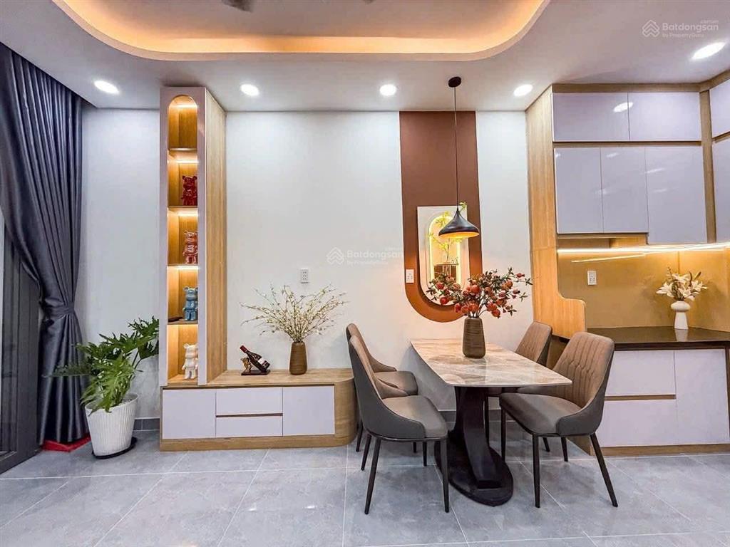 Siêu phẩm chân dài  ngay cuối phan xích long phú nhuận  25m2 (4x6.5)  4 tầng  3pn  94m2 sàn