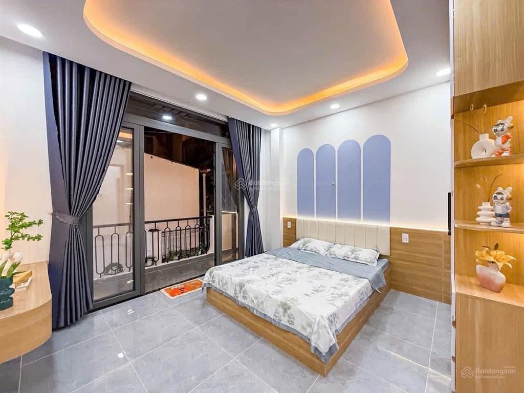 Siêu phẩm chân dài  ngay cuối phan xích long phú nhuận  25m2 (4x6.5)  4 tầng  3pn  94m2 sàn