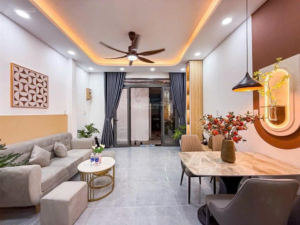 Siêu phẩm chân dài  ngay cuối phan xích long phú nhuận  25m2 (4x6.5)  4 tầng  3pn  94m2 sàn