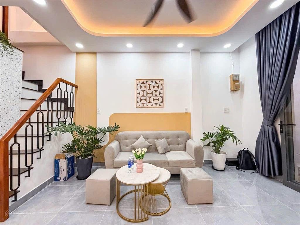 Siêu phẩm chân dài  ngay cuối phan xích long phú nhuận  25m2 (4x6.5)  4 tầng  3pn  94m2 sàn