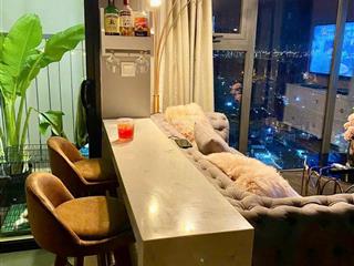Bán căn 2pn view quận 1 pháo hoa  chủ nhà cắt lỗ 5,25 tỷ  để thương lượng thêm giá