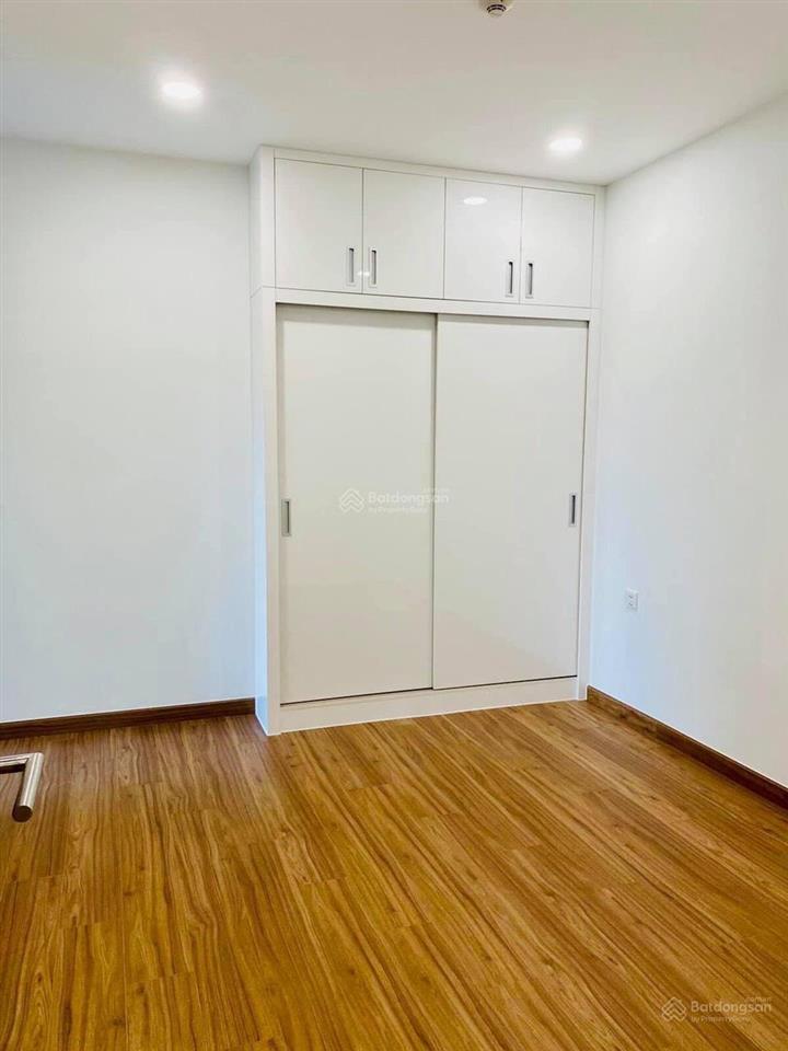 Bán căn 2pn view quận 1 pháo hoa  chủ nhà cắt lỗ 5,25 tỷ  để thương lượng thêm giá