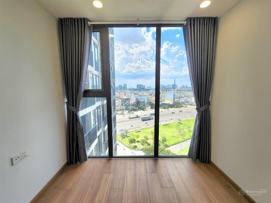 Bán căn 2pn view quận 1 pháo hoa  chủ nhà cắt lỗ 5,25 tỷ  để thương lượng thêm giá