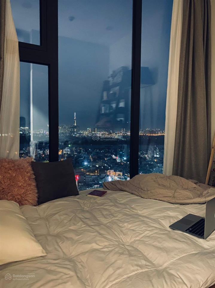 Bán căn 2pn view quận 1 pháo hoa  chủ nhà cắt lỗ 5,25 tỷ  để thương lượng thêm giá