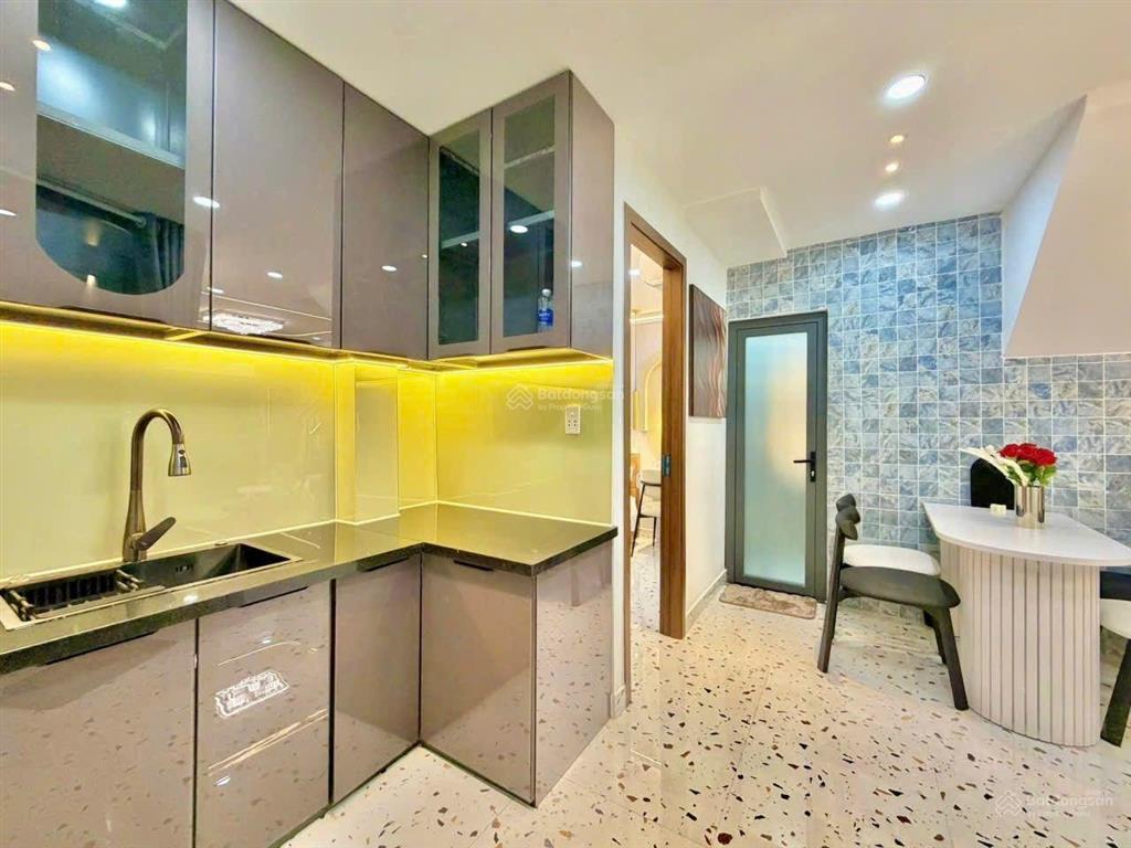 [vip] nhà dành cho gia đình 6 người gần trung tâm, gần đường nguyễn hữu cảnh, bình thạnh