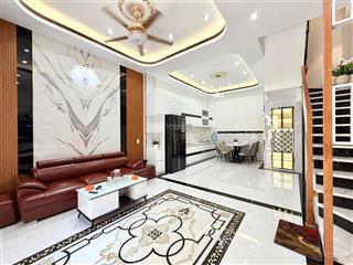 [vip] nhà gần trung tâm, kế bên quận 1 dành cho gia đình 6 người, đường điện biên phủ