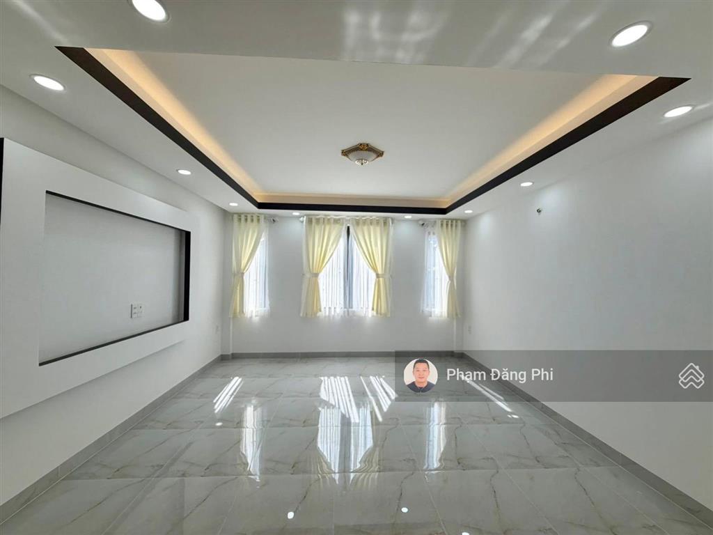 Vị trí trung tâm  ngay phạm văn đồng  giáp bình thạnh, phú nhuận, tân bình, thủ đức