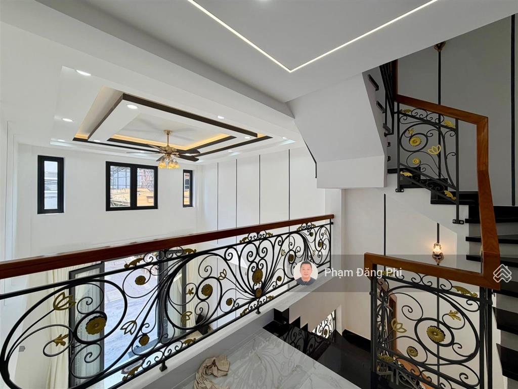 Vị trí trung tâm  ngay phạm văn đồng  giáp bình thạnh, phú nhuận, tân bình, thủ đức