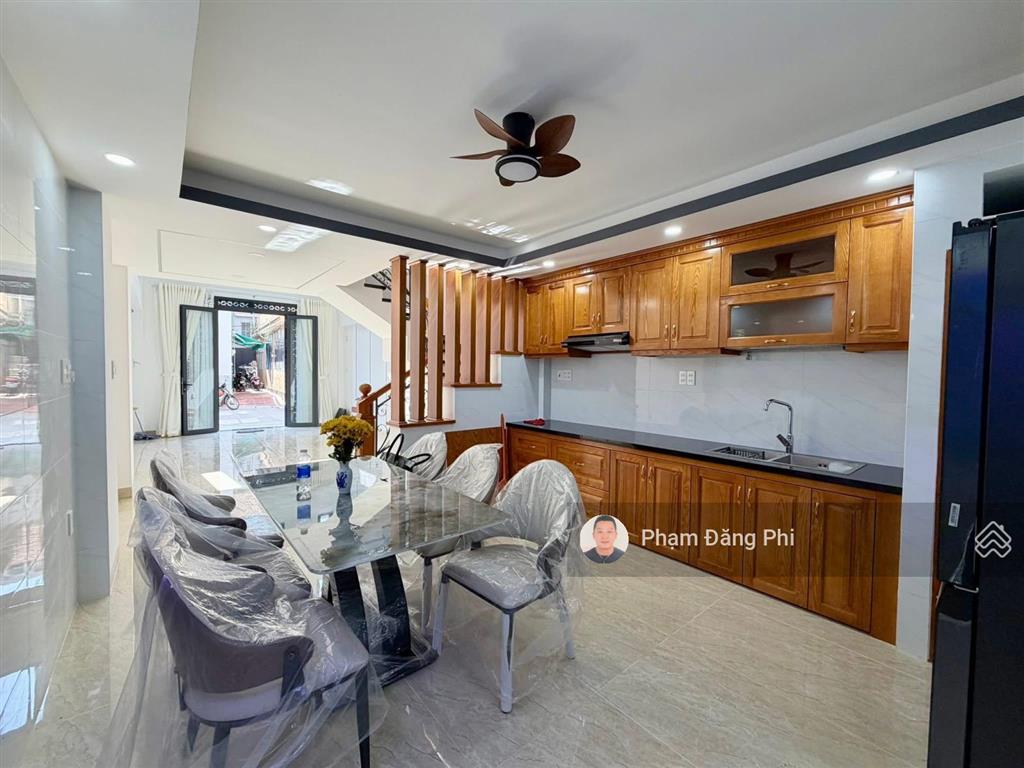 Vị trí trung tâm  ngay phạm văn đồng  giáp bình thạnh, phú nhuận, tân bình, thủ đức