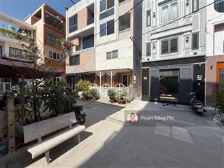 Vị trí trung tâm  ngay phạm văn đồng  giáp bình thạnh, phú nhuận, tan bình, thủ đức.