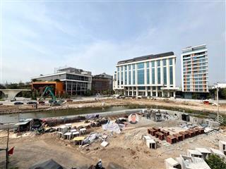 Mặt tiền kinh doanh đỉnh  đối diện đại học văn lang  ngay rạch xuyên tâm, công viên thoáng mát.