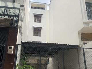 Đất khu phân lô đồng bộ  hẻm ô tô 8m trước nhà là công viên thoáng mát.