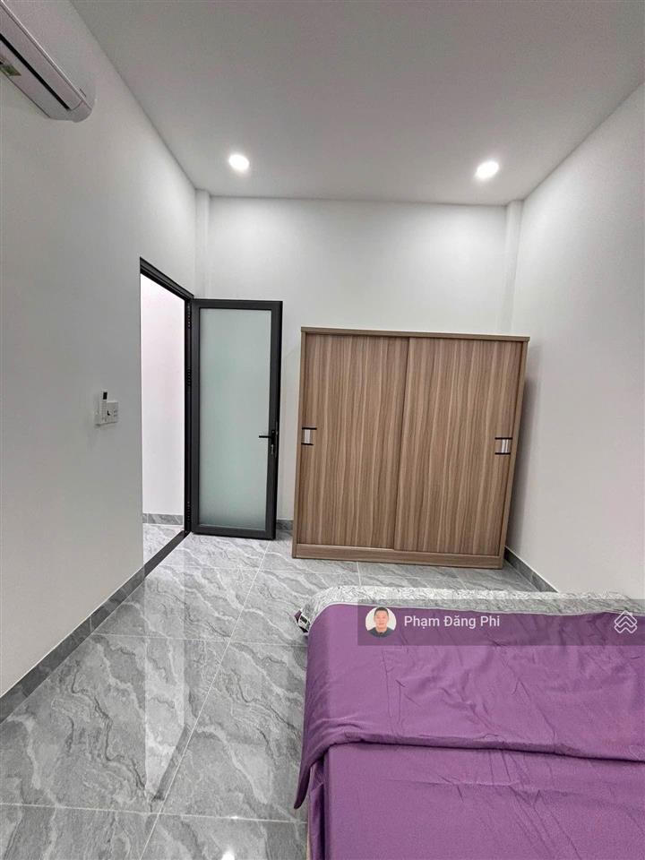 Vị trí quá đẹp  có tiền mua liền  có sân để xe riêng  có phòng ngủ trệt  nhà mới vào ở ngay.