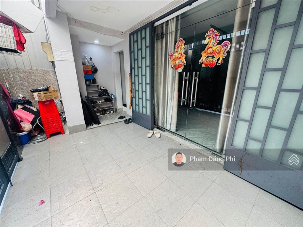 Vửa ở, vừa kinh doanh  ngay quận 1  nguyễn cửu vân  hẻm 6m xe tải tới nhà.