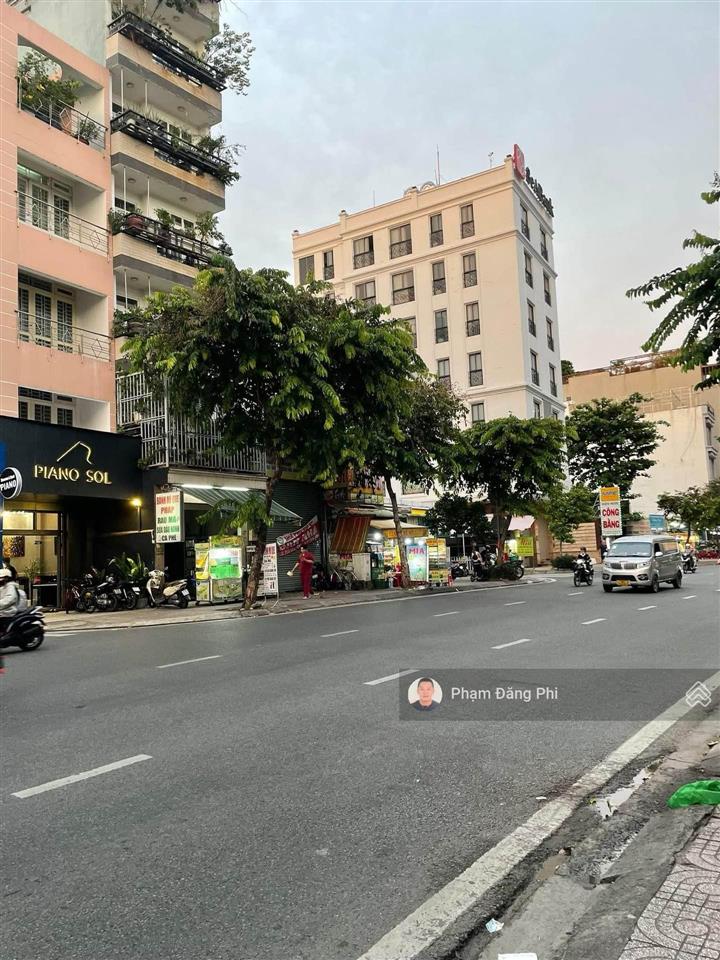 Nhà mặt tiền  ngay học viện cán bộ  kinh doanh sầm uất  tiện xây mới 1 hầm 7 tầng  62m2.