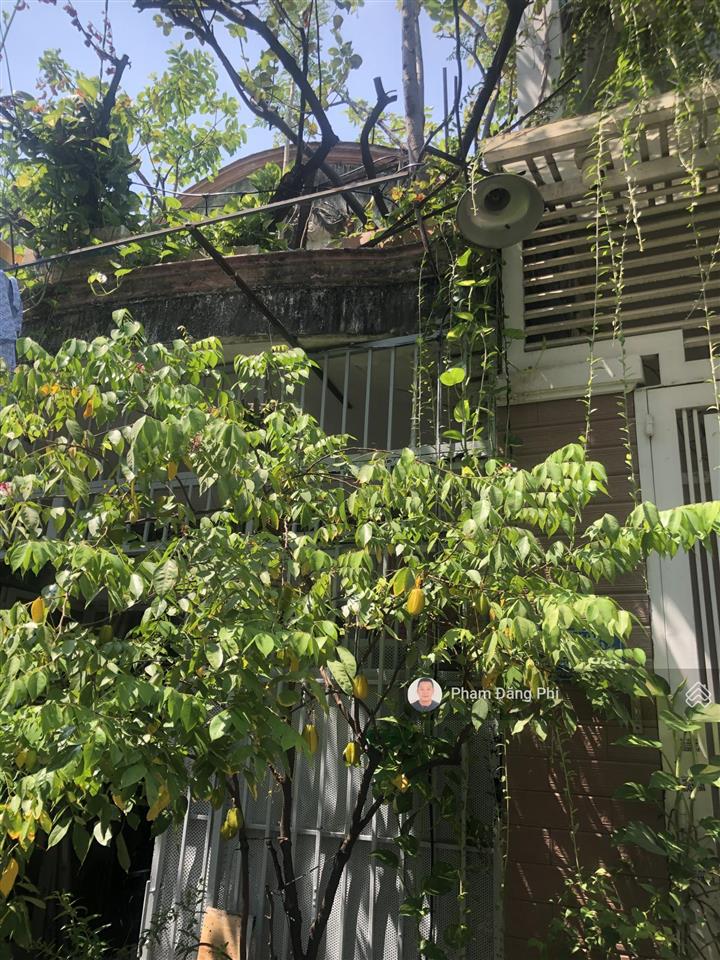 Nhà mặt tiền  ngay học viện cán bộ  kinh doanh sầm uất  tiện xây mới 1 hầm 7 tầng  62m2.
