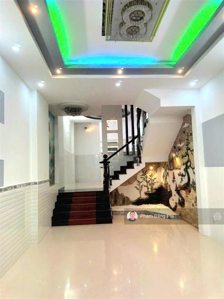 Nhà thiết kế tân cổ điển  mới đẹp  hẻm nhựa ô tô  khu riêng biệt chỉ 6 căn.