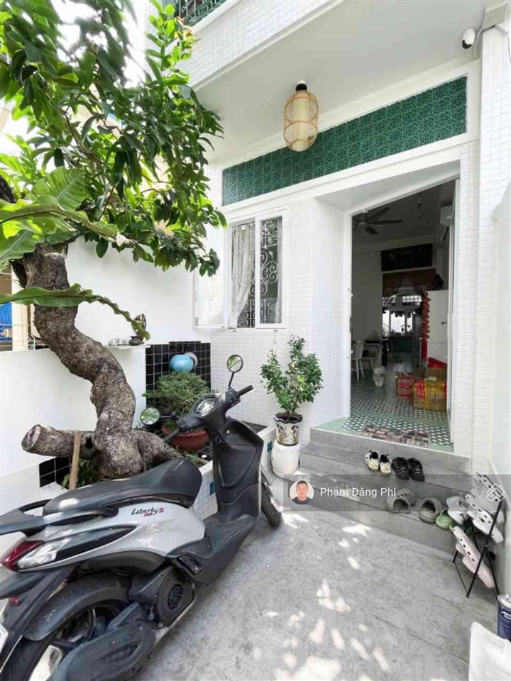 Nhà 2 mặt hẻm ô tô thông thoáng  xây ở 4 tầng kiên cố  ngay chợ bà chiểu  bv gia định.