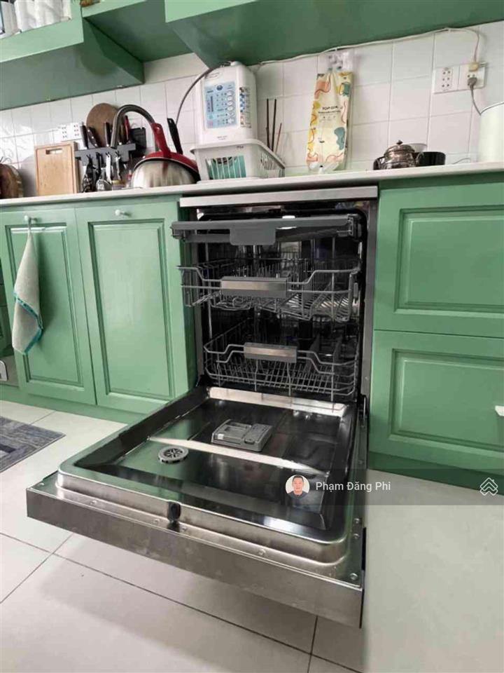 Nhà 2 mặt hẻm ô tô thông thoáng  xây ở 4 tầng kiên cố  ngay chợ bà chiểu  bv gia định.