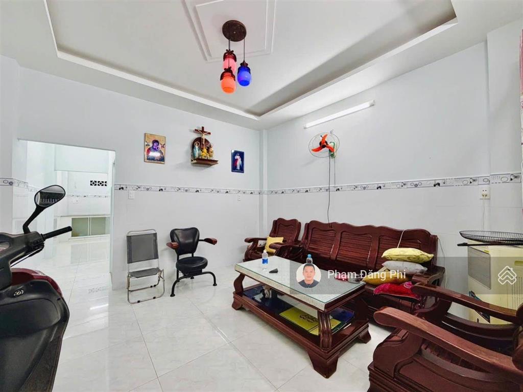 Nhà lô góc  3 mặt hẻm nhựa thông thoáng  ngay bệnh viện 175, công viên gia định, sân bay tsn.