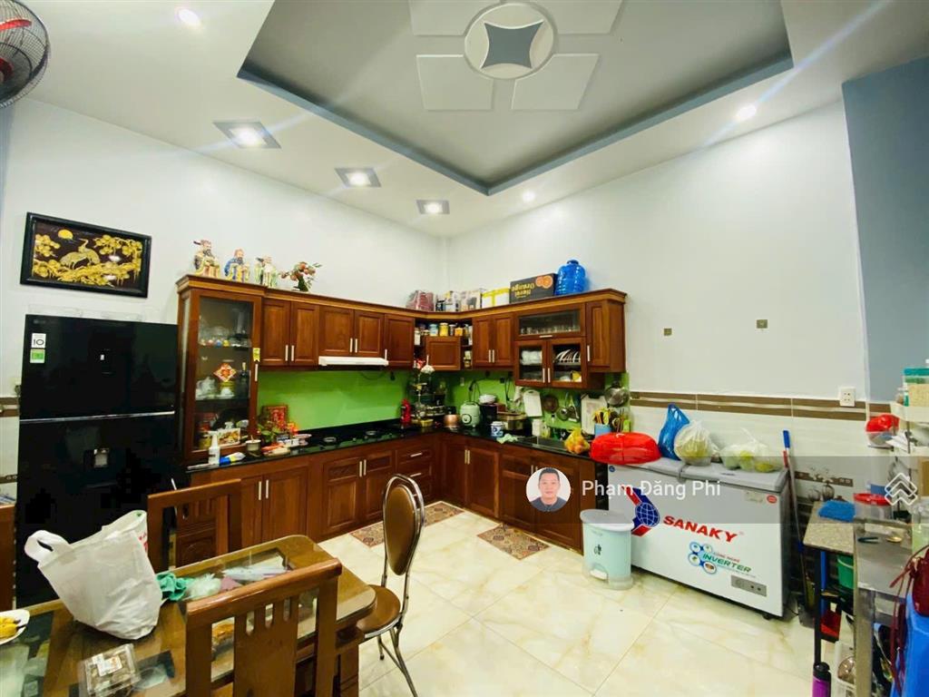 Nhà mới  hẻm ô tô thông thoáng  vị trí đẹp  dọn vào ở ngay  55m²  ngang lớn 4,5m.