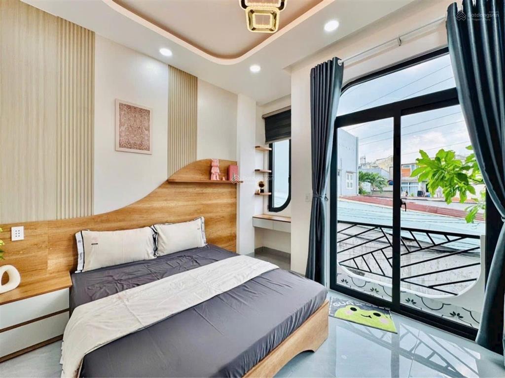 Trục đường phạm văn đồng  gần công viên gia định, bệnh viện 175, sân bay tân sơn nhất