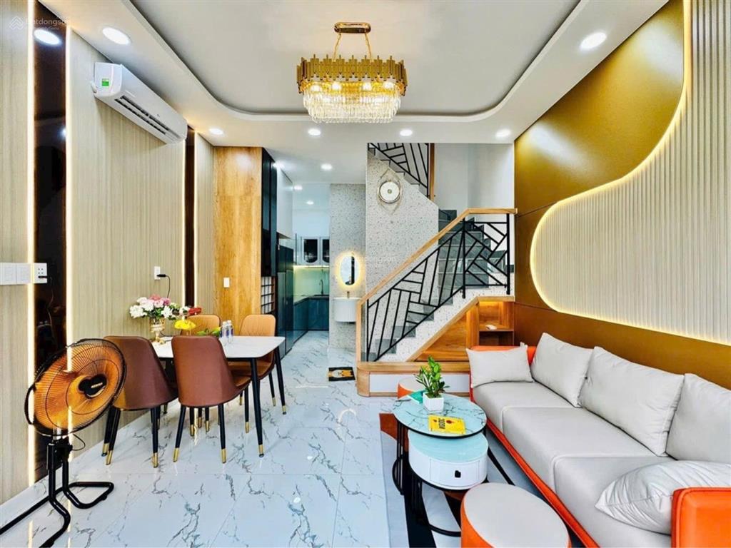 Trục đường phạm văn đồng  gần công viên gia định, bệnh viện 175, sân bay tân sơn nhất