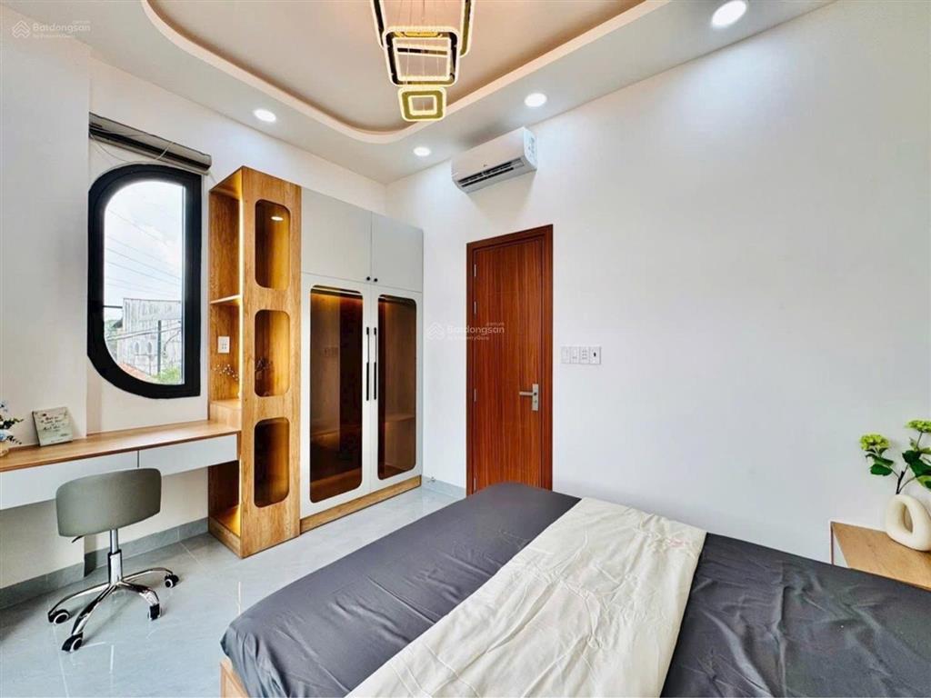 Trục đường phạm văn đồng  gần công viên gia định, bệnh viện 175, sân bay tân sơn nhất