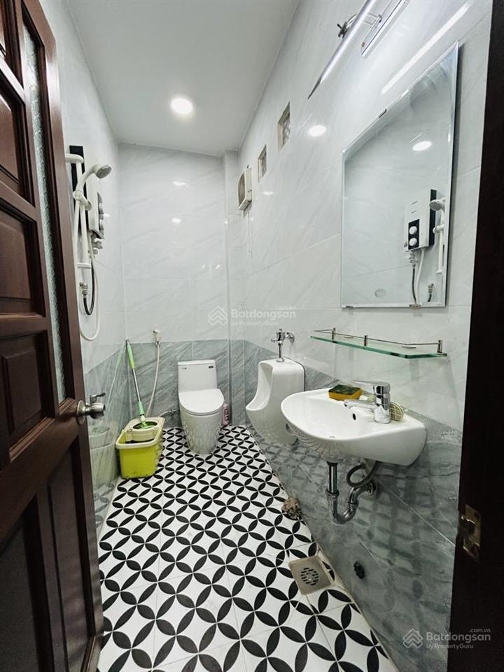 P. tân hưng, hoàng trọng mậu q7, nhà mới 4 tầng, xe hơi ngủ trong nhà, dt 4.2m x 15m, chỉ nhỉnh 11