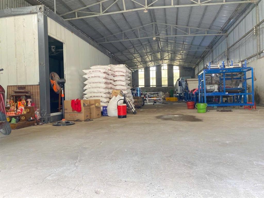 Gò đen bến lức, cho thuê kho xưởng giá rẻ, dt 12x42m, đường xe tải 10 tấn chạy, giá 18tr/tháng tl