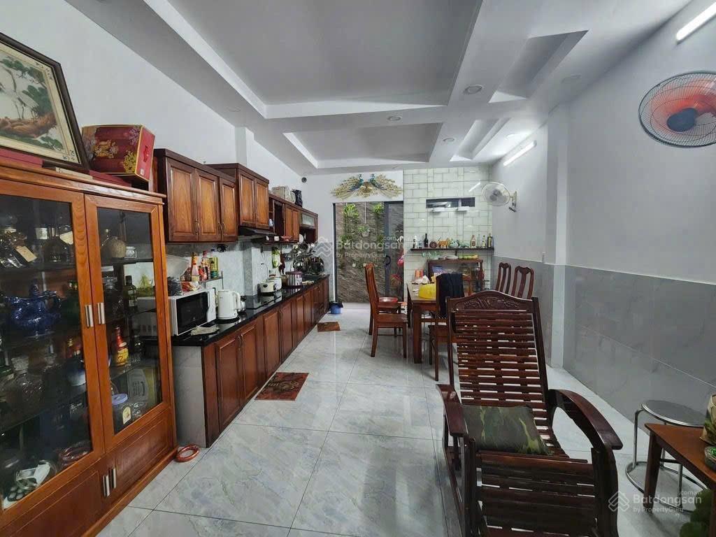 Bán nhà hẻm xe hơi 6m, 3 tầng 4pn, 4,4x20m, ô tô ngủ trong nhà, huỳnh tấn phát q7, chỉ 8,x tỷ