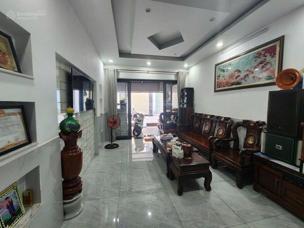 Bán nhà hẻm xe hơi 6m, 3 tầng 4pn, 4,4x20m, ô tô ngủ trong nhà, huỳnh tấn phát q7, chỉ 8,x tỷ