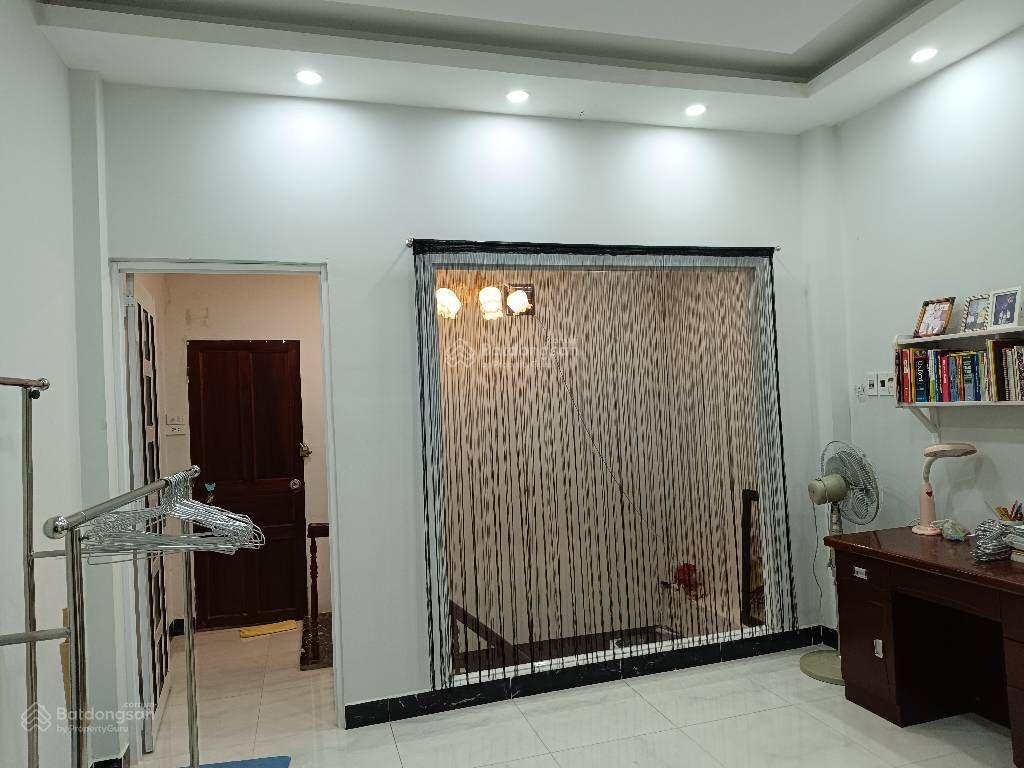 Chỉ 13.8 tỷ có nhà mặt tiền đường số p. tân quy q7  dt 4x23m, đường nhựa 12m lề 3m