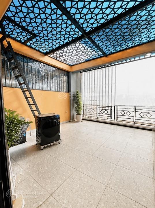 Chỉ 13 tỷ nhỉnh, nhà 5 tầng khu kiểu đàm q7, có hầm, nhựa 7m xe hơi tránh, dt 5x15m, dòng tiền 30tr