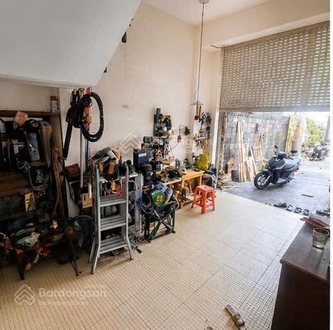 Biệt thự 3 tầng 4pn, gara ôtô, ngang 4.6m nở hậu 7.2x28m, 156m2, đường nhựa 8m, ngay lý phục man q7
